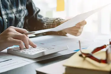 渤海大学王芳简介照片